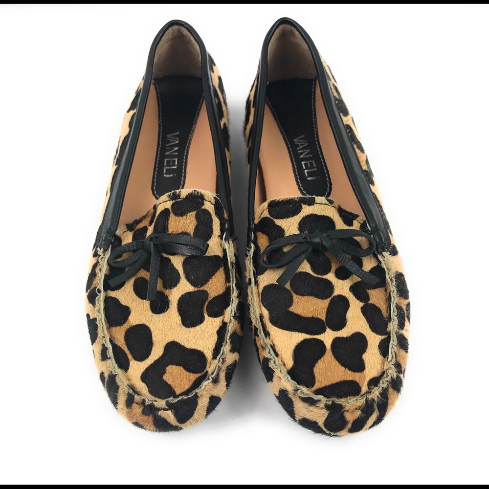 Women’s  Vaneli leopard print loafers size 6B
